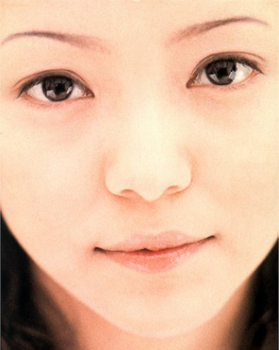 安室奈美恵のメイク方法1998年の画像.png